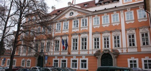 Buquoy_palace_French_embassy_Prague_3715